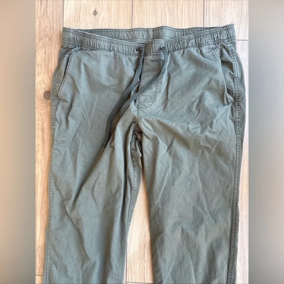 Gap Mens Size Large Olive Green Jogger Chino Pants 100% Cotton Preppy - Picture 2 of 9
